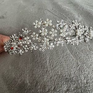 Rhinestone bridal hair pieces